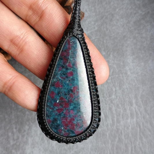 Ruby Kyanite Macrame Necklace | Pendant size 7.2 cm