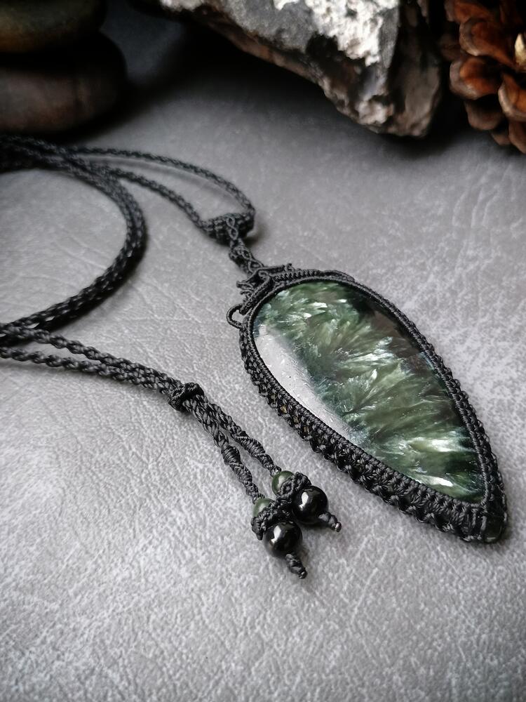 Seraphinite Macrame Necklace | Pendant size approx 8.3 cm