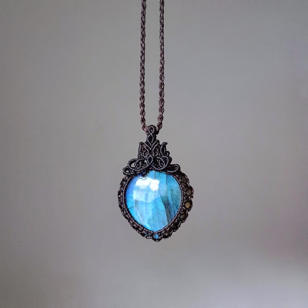 Labradorite Macrame Necklace | Pendant size approx 3.6 cm - SOLD