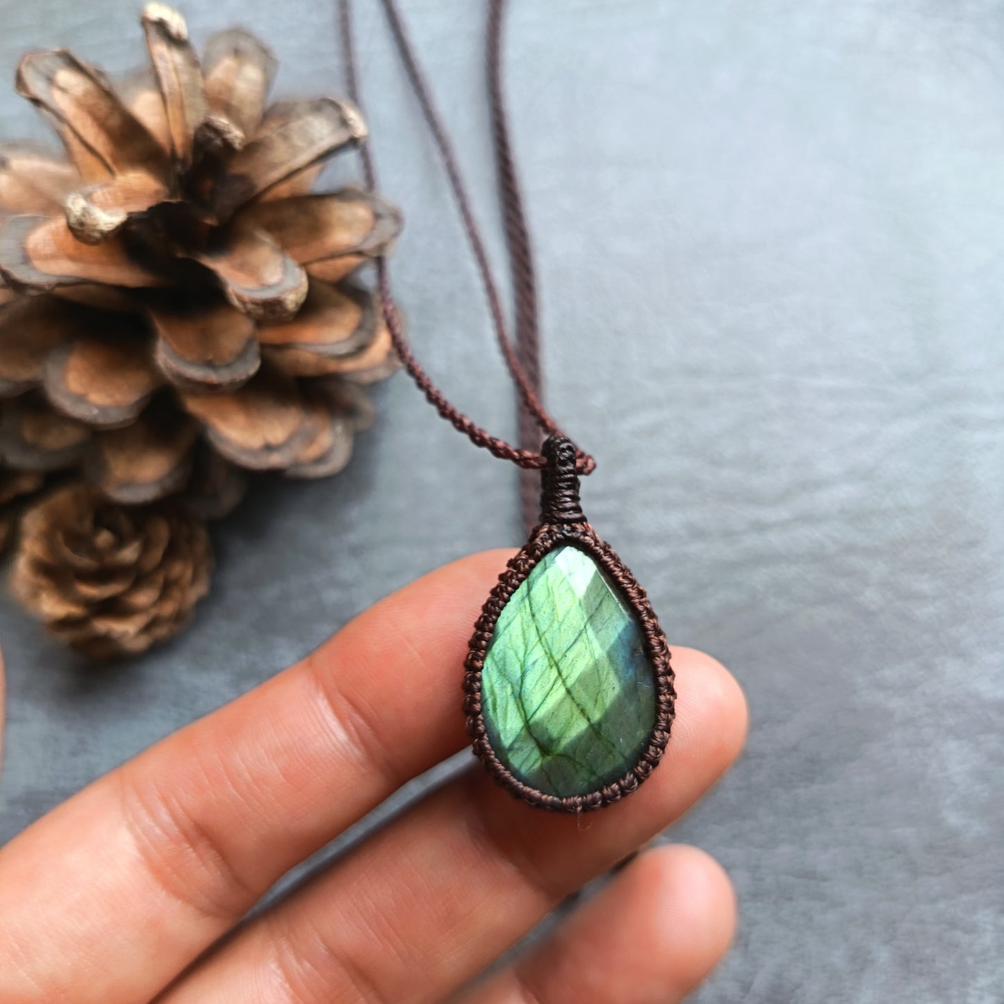 Labradorite Macrame Necklace | Pendant size approx 3.5 cm