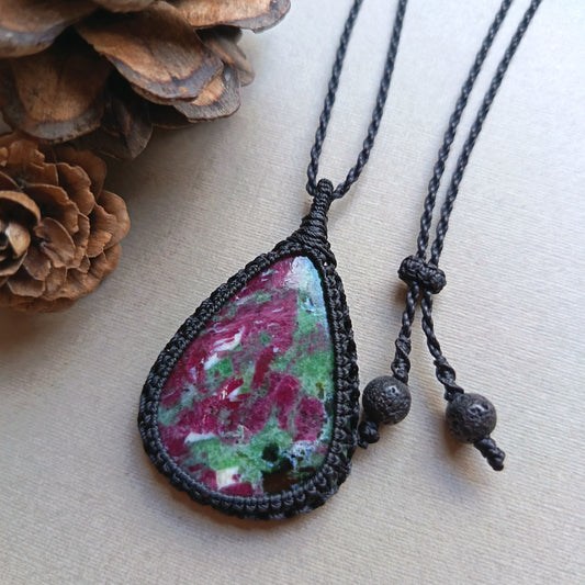 Ruby Zoisite Macrame Necklace | Pendant size 4.9 cm