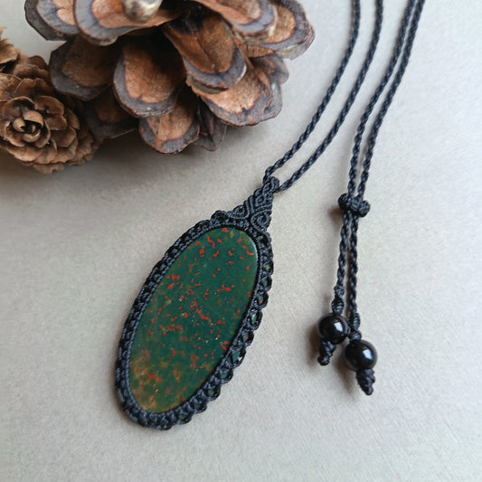 Bloodstone Macrame Necklace | Pendant size approx 5.7 cm