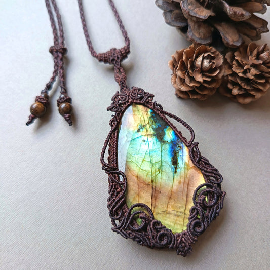 Labradorite Macrame Necklace | Freehand Design | Pendant size approx 8 cm
