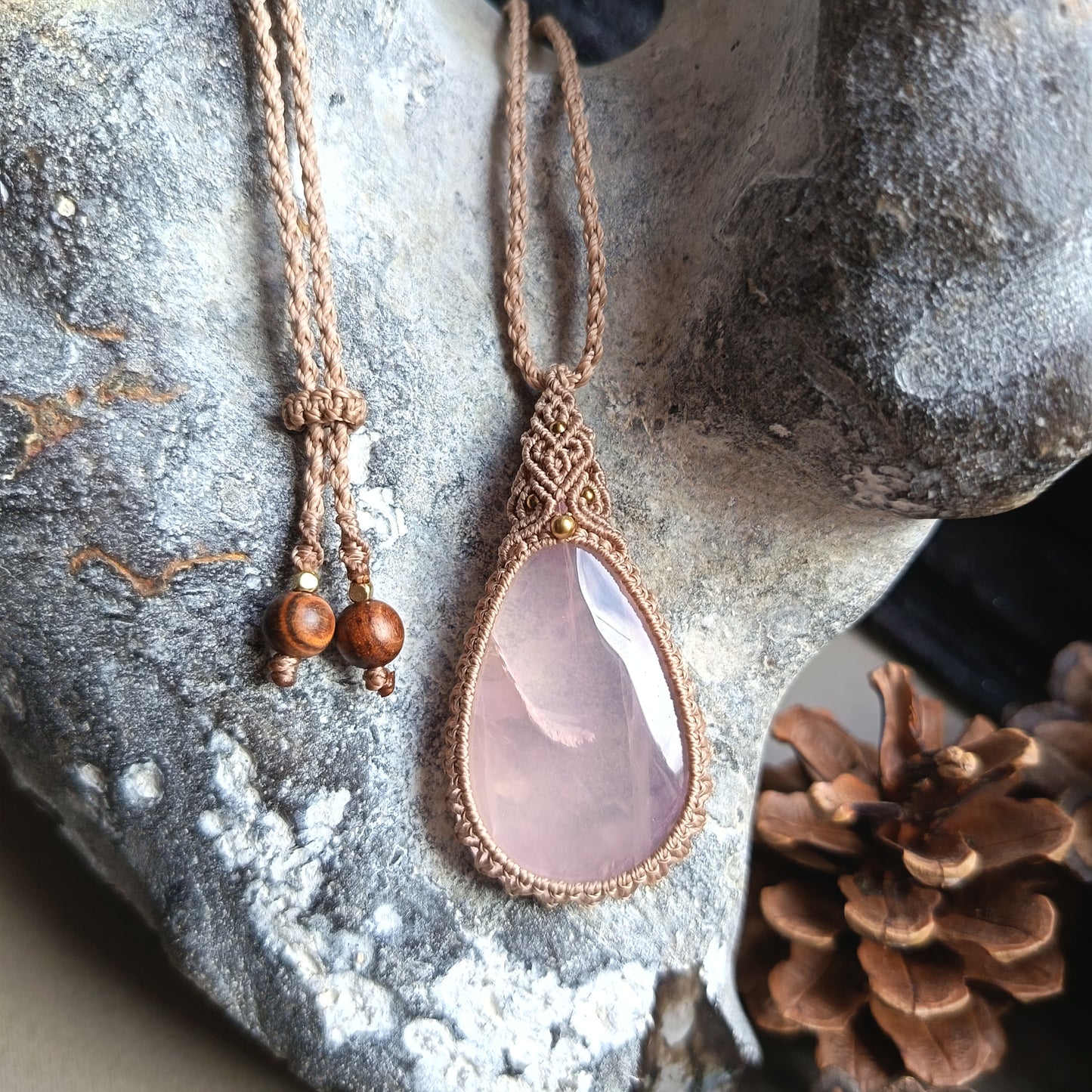Rose Quartz Macrame Necklace | Pendant size 5.5 cm