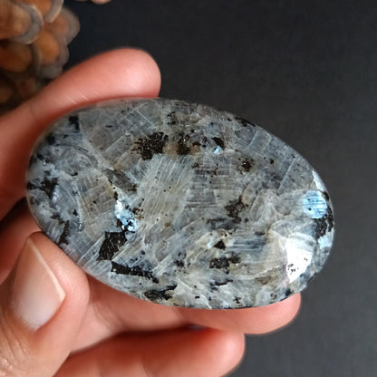 Lavikite, Palm Stone, Oval shape, 59x39x14 mm, 47.2g [PALM-P06]