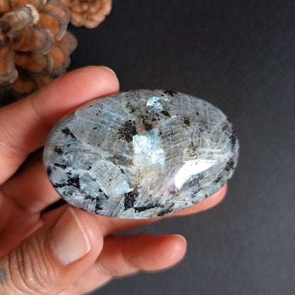 Lavikite, Palm Stone, Oval shape, 59x39x14 mm, 47.2g [PALM-P06]
