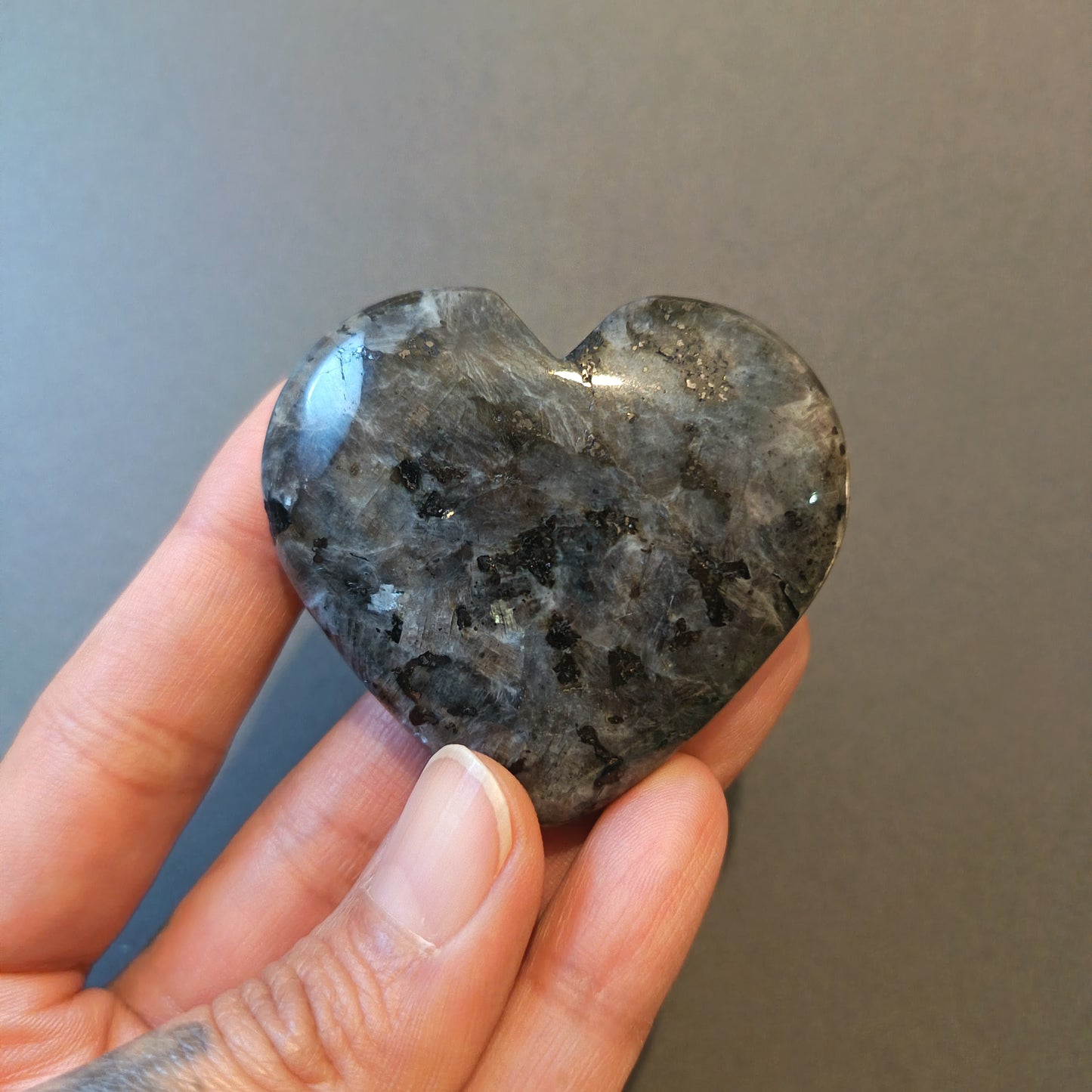 Larvikite, Palm Stone, Heart shape, 52x57x16mm, 73.2g [PALM-Y06]