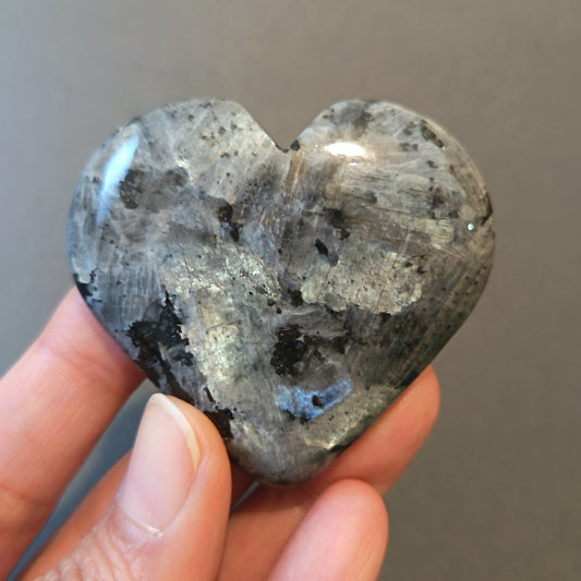 Larvikite, Heart shape, Palm Stone, 52x57x12mm, 55.6g [PALM-Y07]