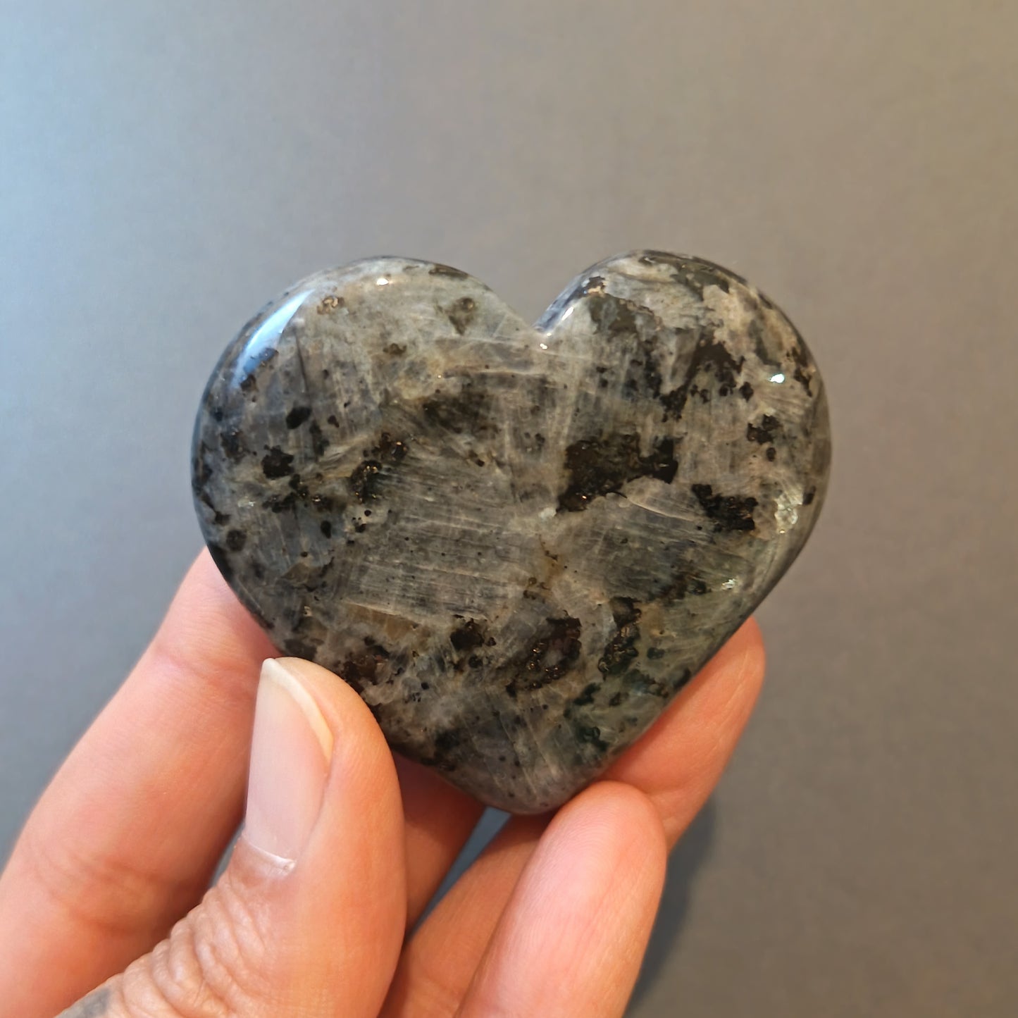 Larvikite, Palm Stone, Heart shape, 51x57x14mm, 64.3g [PALM-Y08]