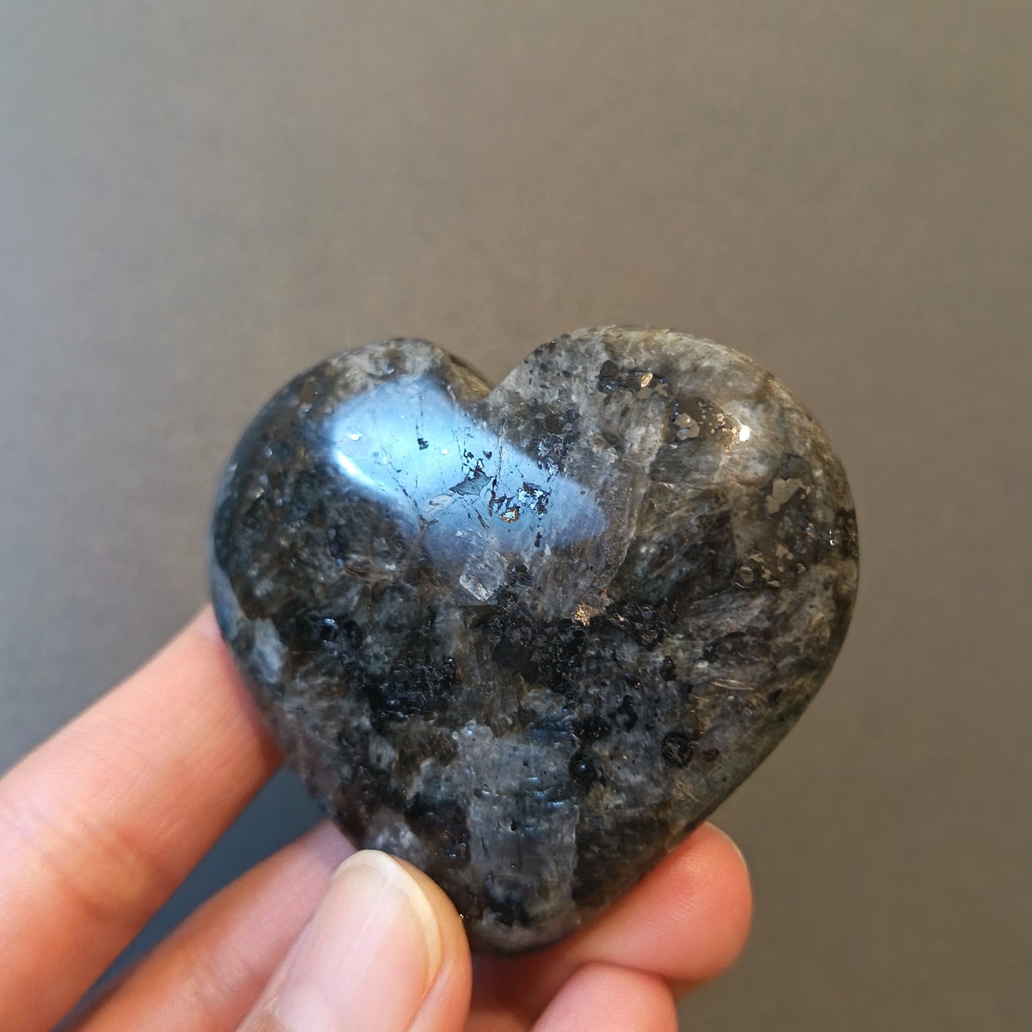 Larvikite, Palm Stone, Heart shape, 53x58x18mm, 81.1g [PALM-Y09]