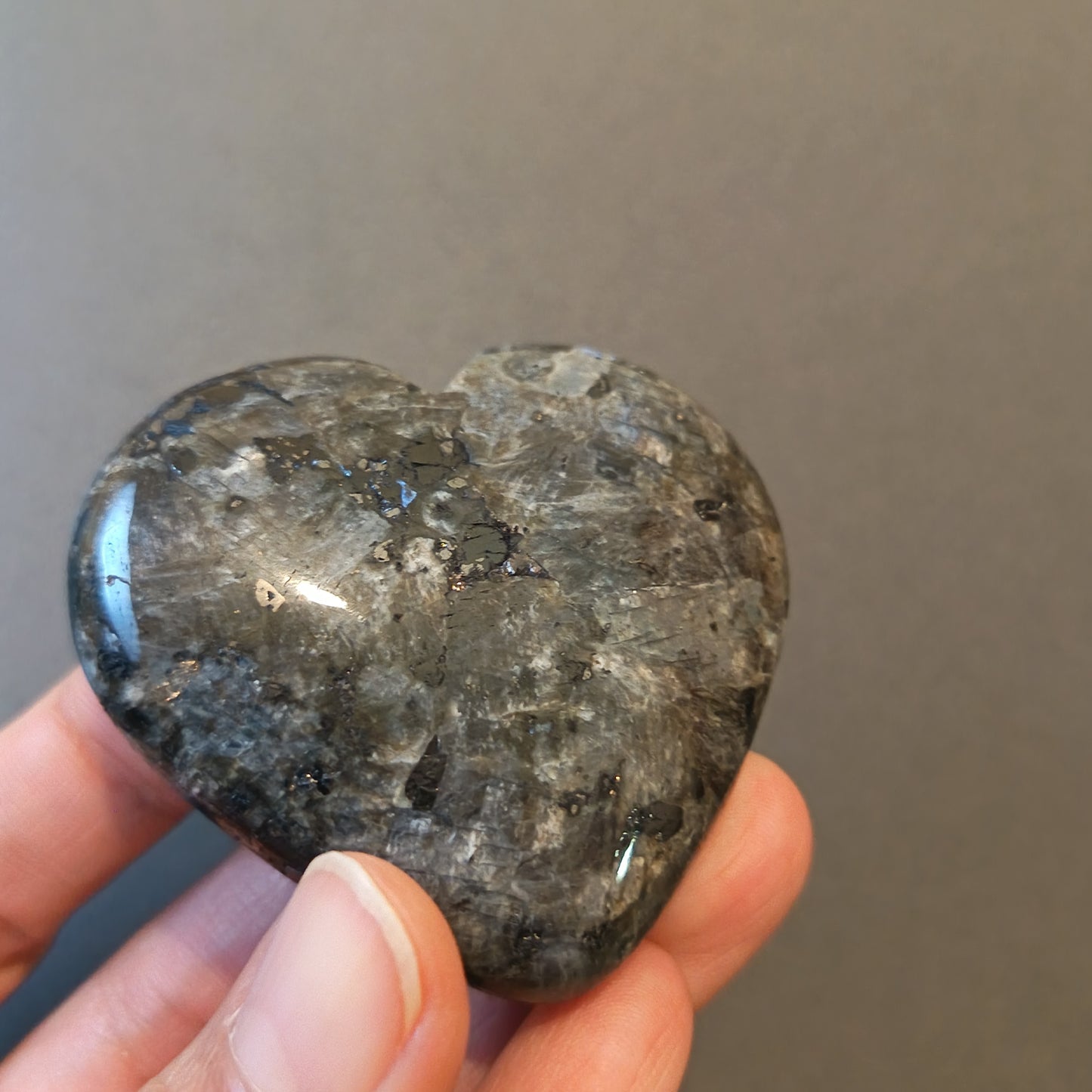 Larvikite, Palm Stone, Heart shape, 53x58x18mm, 81.1g [PALM-Y09]