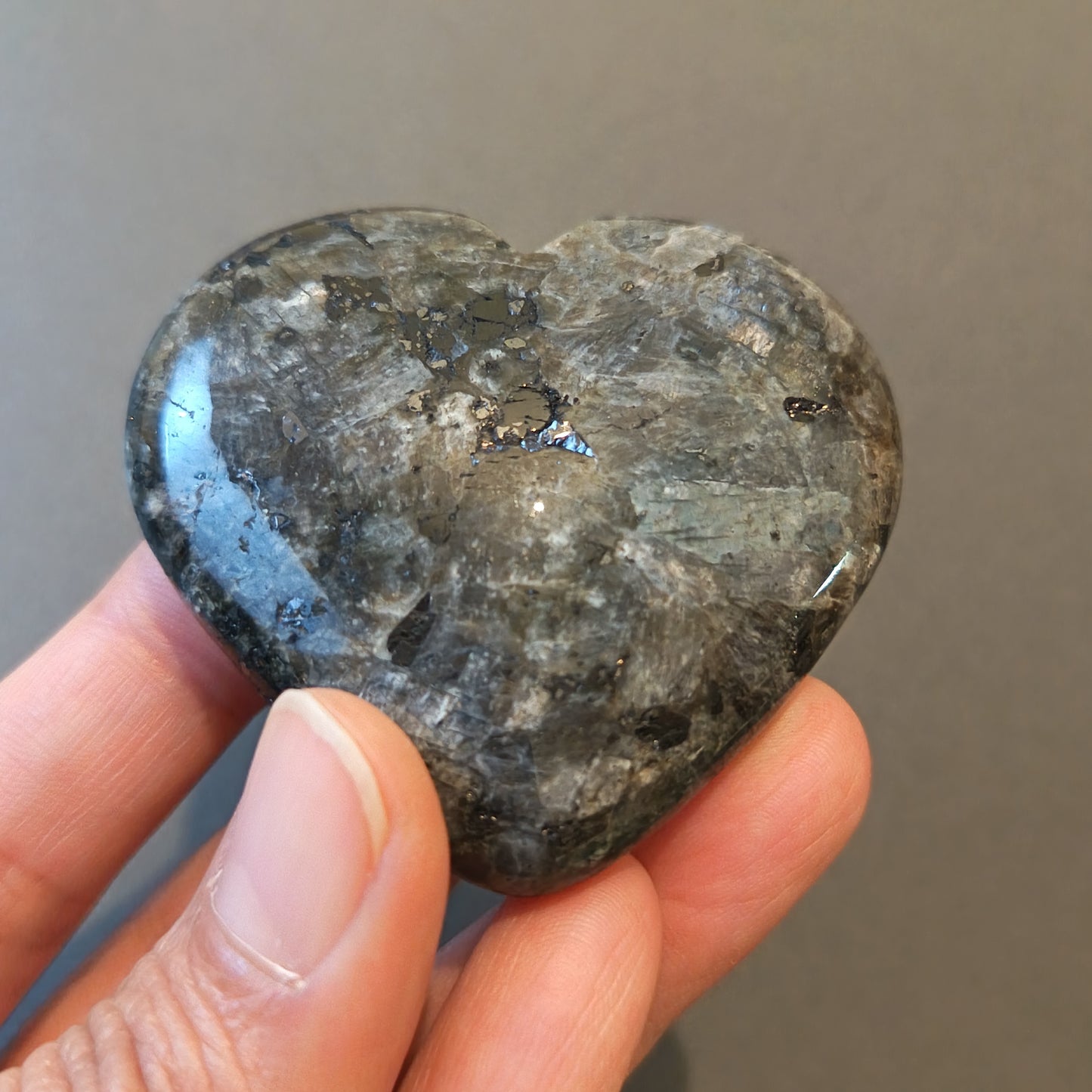 Larvikite, Palm Stone, Heart shape, 53x58x18mm, 81.1g [PALM-Y09]