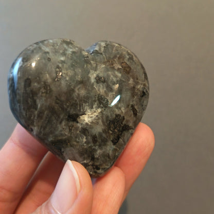 Larvikite, Palm Stone, Heart shape, 53x56x15mm, 70g [PALM-Y11]
