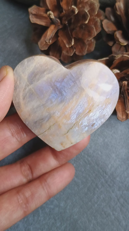 Moonstone, Heart shape, Palm Stone, 51x54x20 mm, 74.8g [PALM-H01]