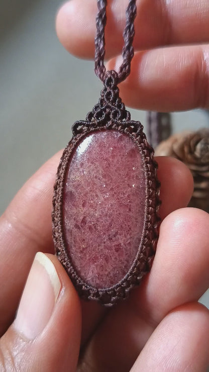Rhodonite Macrame Necklace | Pendant size 5 cm