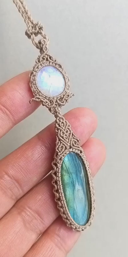 Labradorite Moonstone Macrame Necklace | Pendant size 8.3 cm