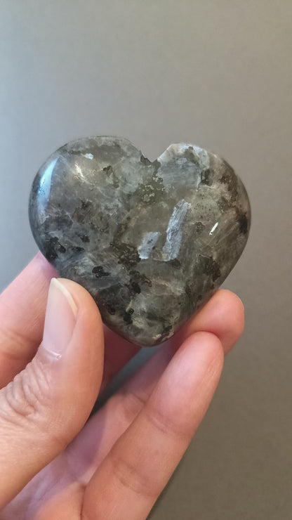 Larvikite, Palm Stone, Heart shape, 52x57x16mm, 73.2g [PALM-Y06]