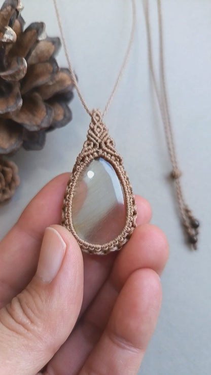 Golden Rutile Quartz Macrame Necklace | Pendant size 4.7 cm