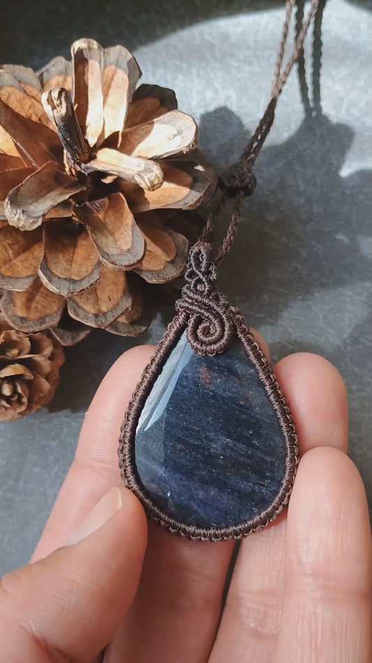 Blue Aventurine Macrame Necklace | Pendant size 5.4 cm
