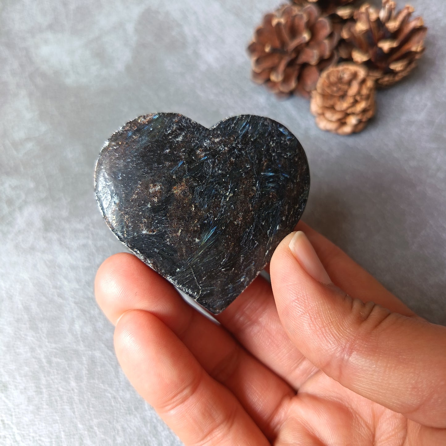 Arfvedsonite (Matte polished), Heart Shape, Palm Stone, 50x55x18mm, 84.7g [PALM-102]
