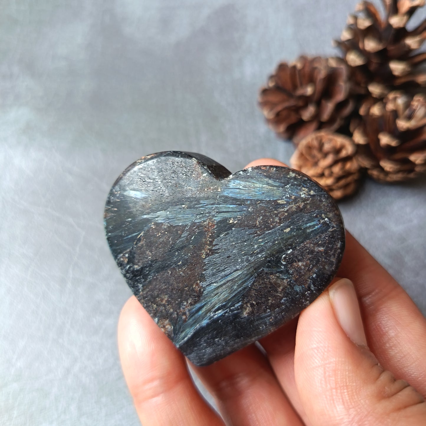 Arfvedsonite (Matte polished), Heart Shape, Palm Stone, 50x55x18mm, 89.2g [PALM-103]