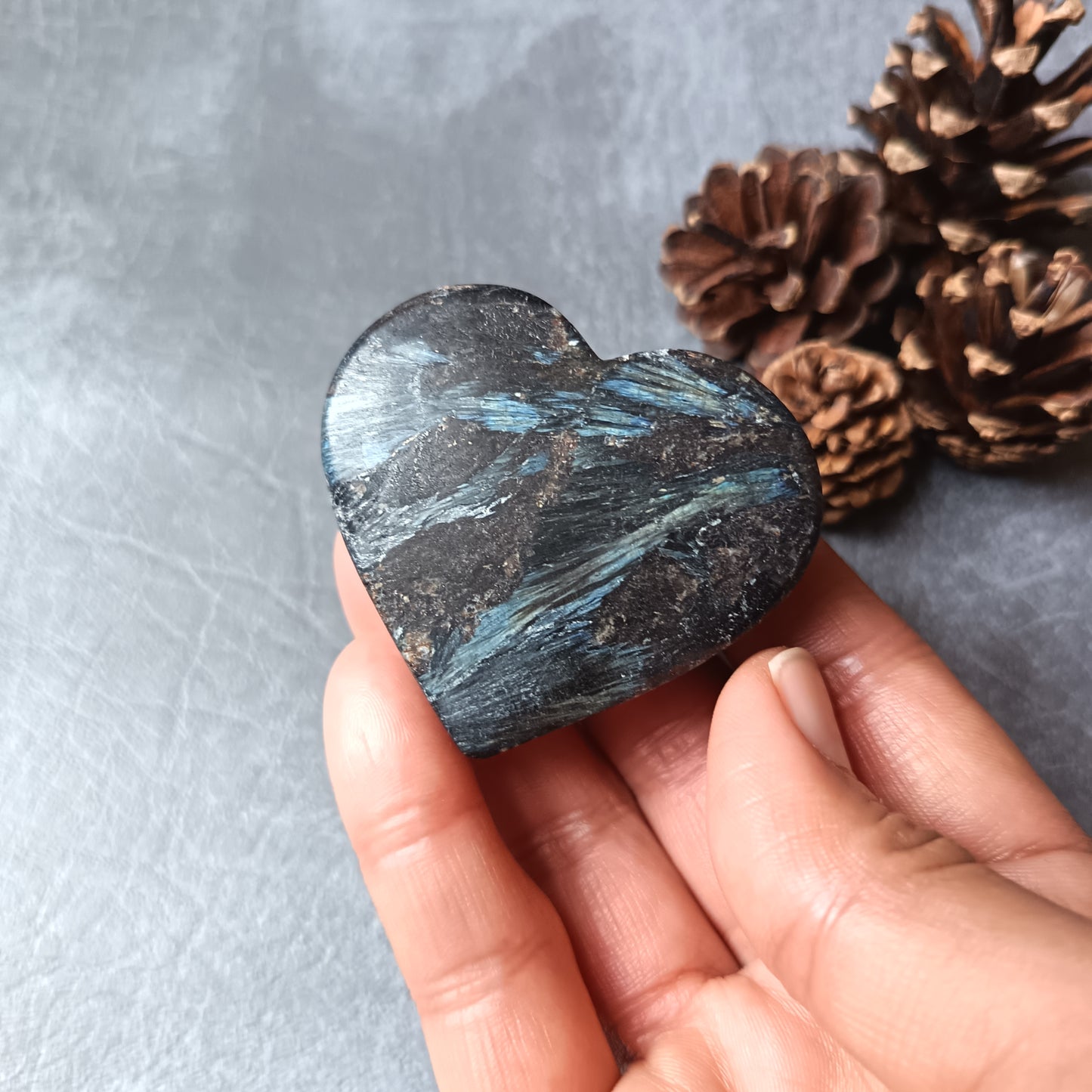 Arfvedsonite (Matte polished), Heart Shape, Palm Stone, 50x55x18mm, 89.2g [PALM-103]
