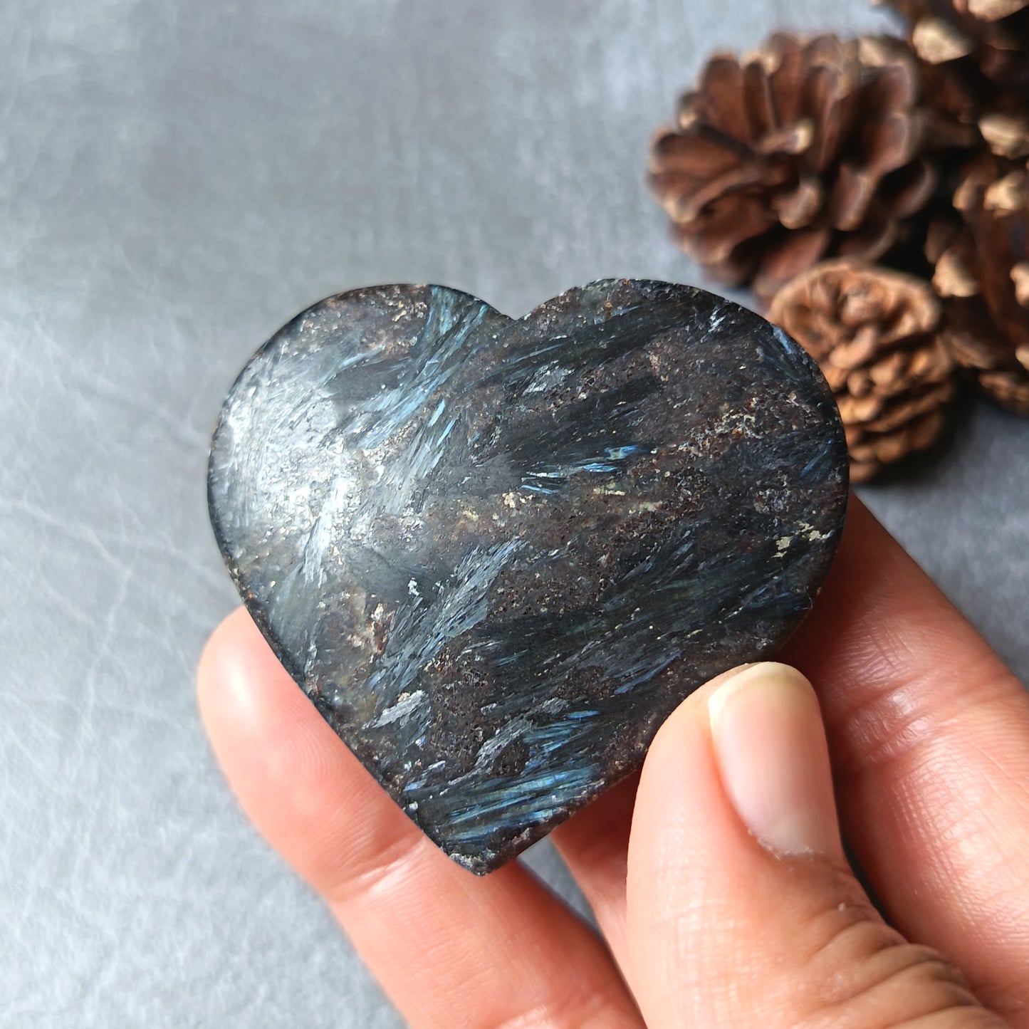 Arfvedsonite (Matte polished), Heart Shape, Palm Stone, 51x55x18mm, 89.2g [PALM-105]
