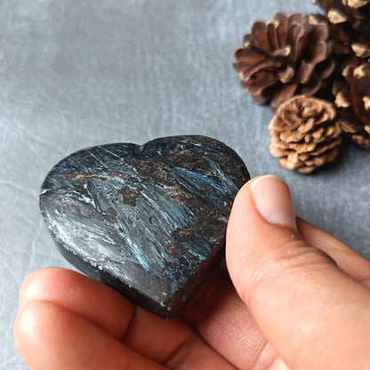 Arfvedsonite (Matte polished), Heart Shape, Palm Stone, 51x55x18mm, 89.2g [PALM-105]