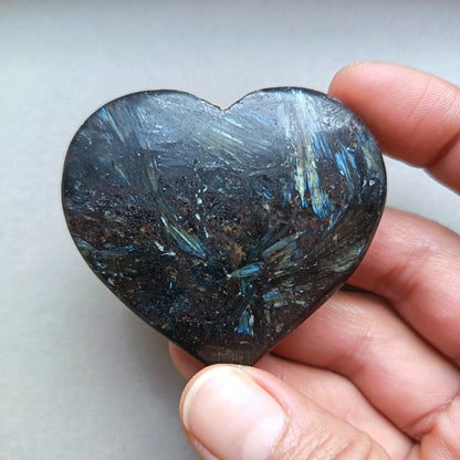 Arfvedsonite (Matte polished), Heart Shape, Palm Stone, 52x58x17mm, 94.8g [PALM-113]