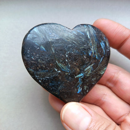Arfvedsonite (Matte polished), Heart Shape, Palm Stone, 52x58x17mm, 94.8g [PALM-113]