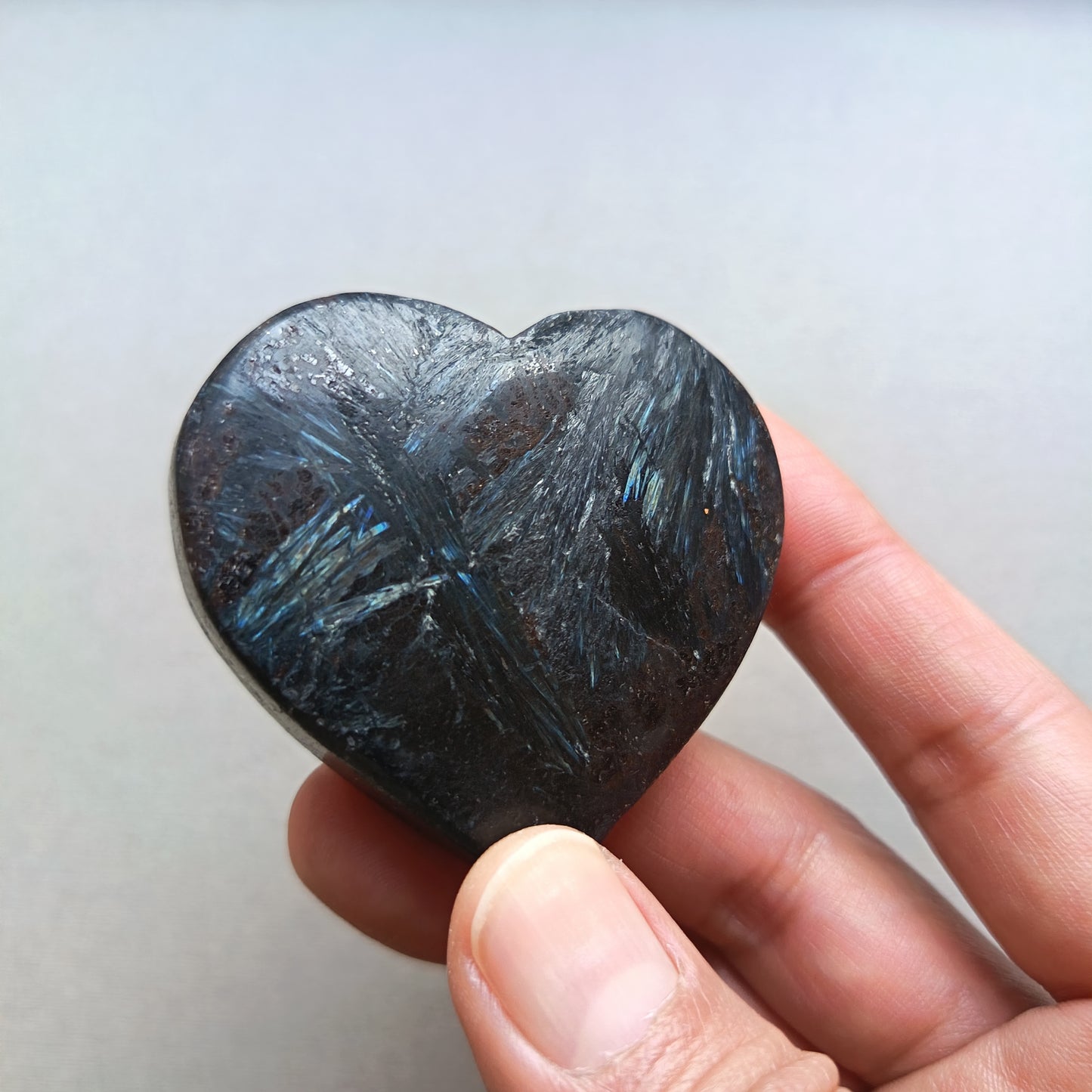 Arfvedsonite (Matte polished), Heart Shape, Palm Stone, 52x56x19mm, 102.8g [PALM-114]