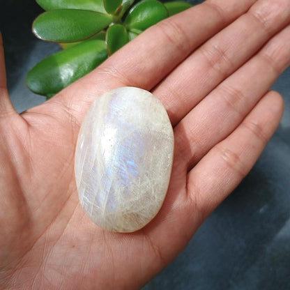 Moonstone Palm Stone, 52x35x22mm, 59.7g [PALM-B01]