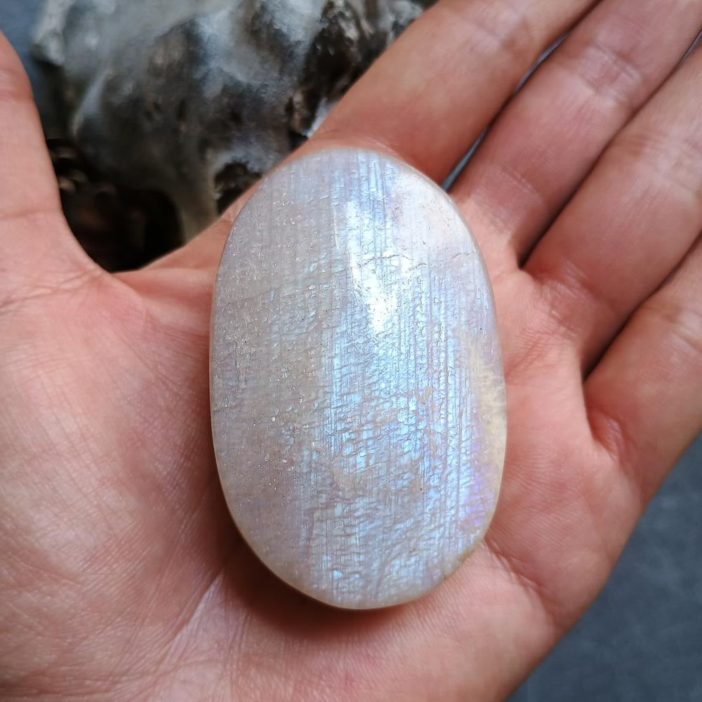 Moonstone Palm Stone, 59x37x26mm, 91.5g [PALM-B02]