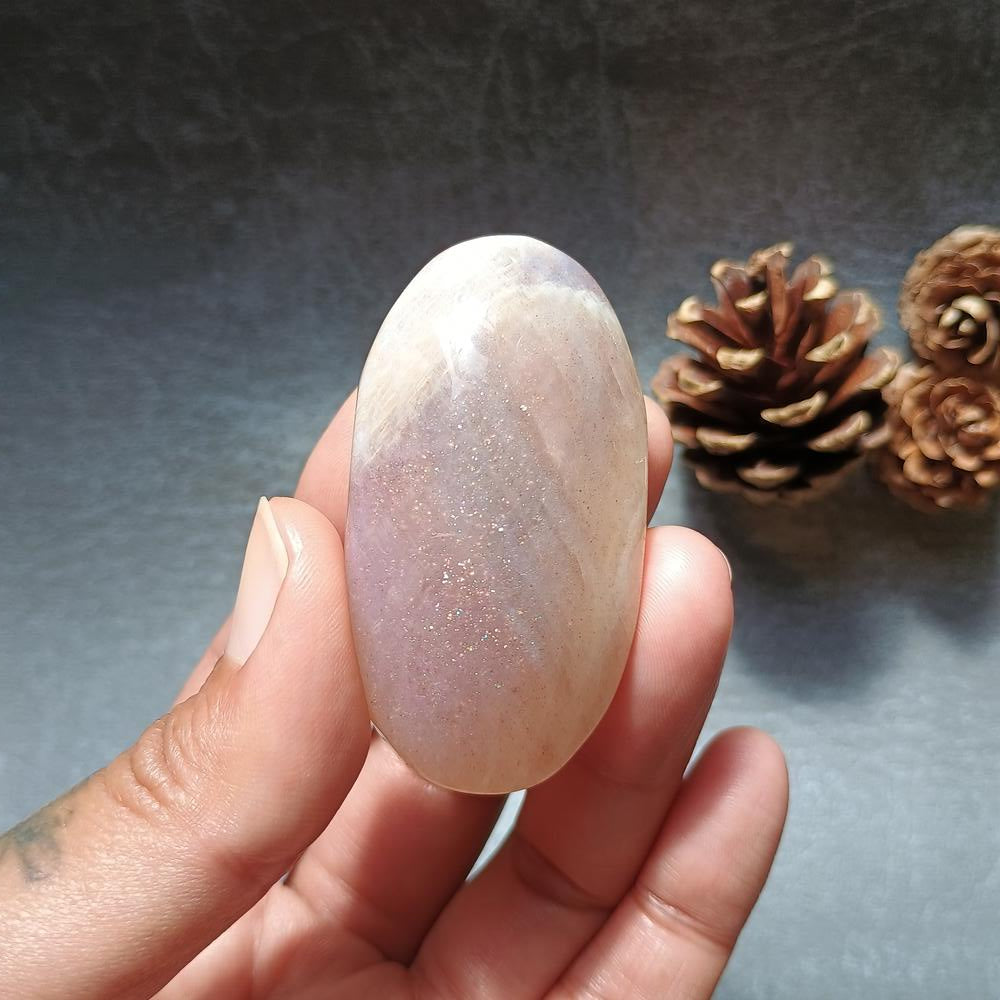Moonstone Palm Stone, 56x30x20mm, 52.2g [PALM-D01]
