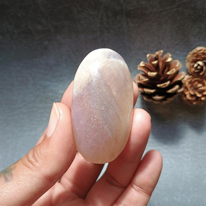 Moonstone Palm Stone, 56x30x20mm, 52.2g [PALM-D01]