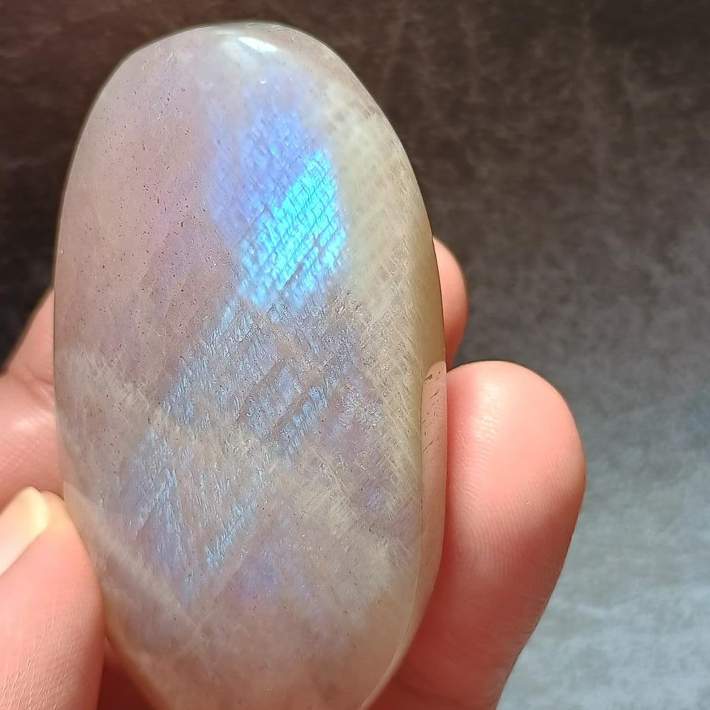Moonstone Palm Stone, 56x30x20mm, 52.2g [PALM-D01]