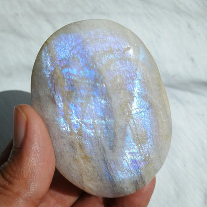 Moonstone Palm stone, 72x51x16mm, 97.6g [PALM-E01]