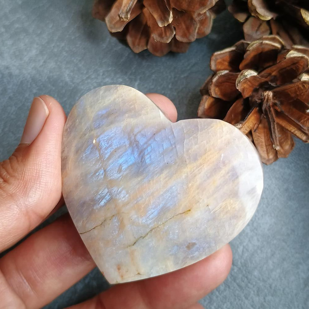 Moonstone, Heart shape, Palm Stone, 51x54x20 mm, 74.8g [PALM-H01]