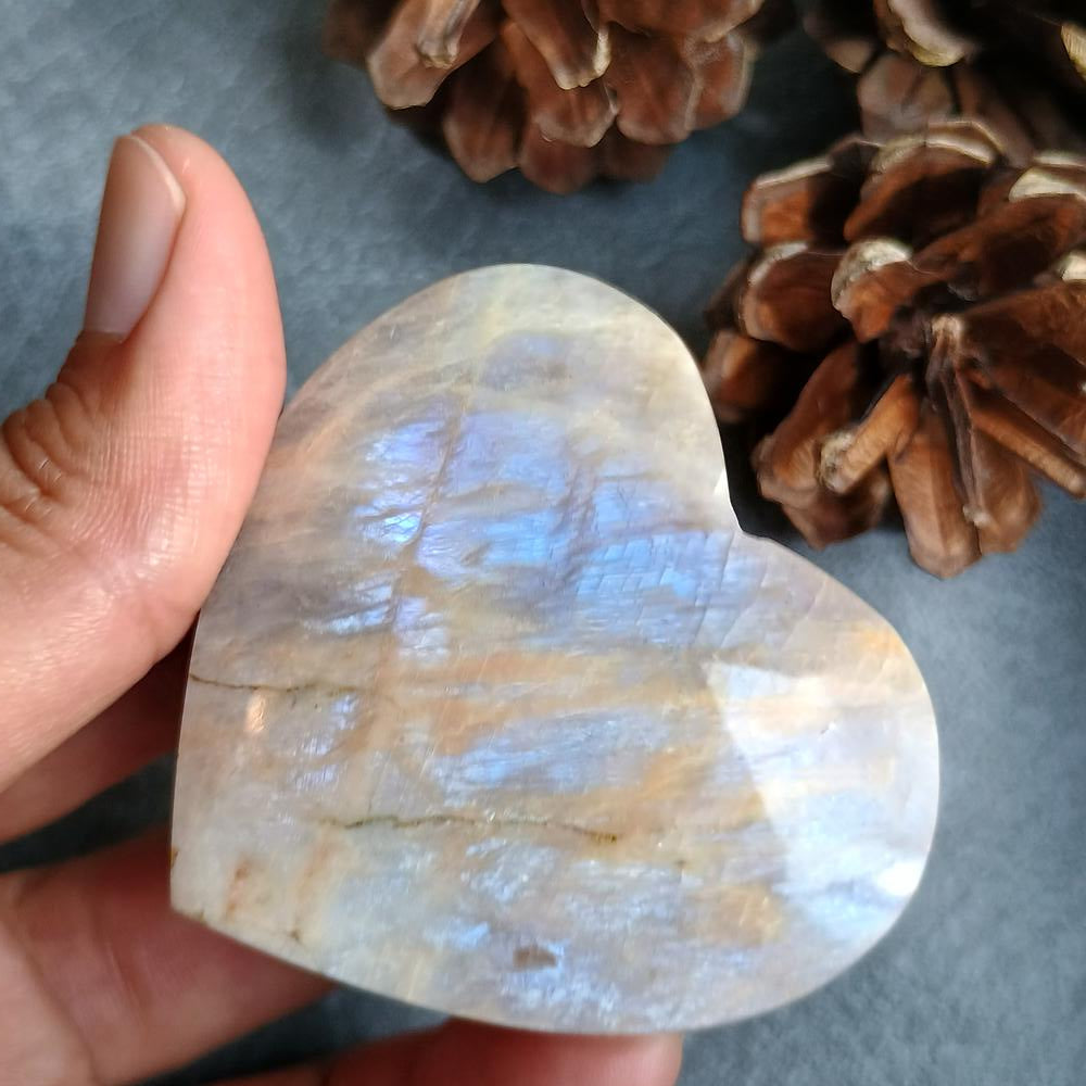 Moonstone, Heart shape, Palm Stone, 51x54x20 mm, 74.8g [PALM-H01]