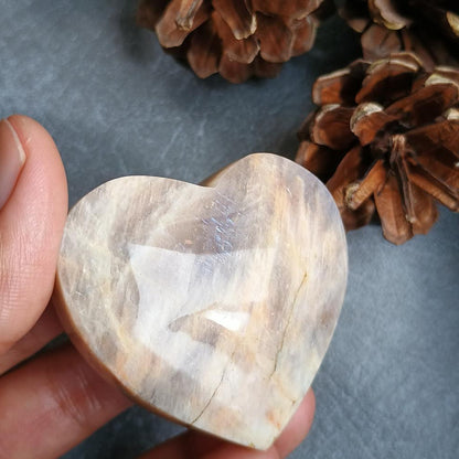 Moonstone, Heart shape, Palm Stone, 51x54x20 mm, 74.8g [PALM-H01]