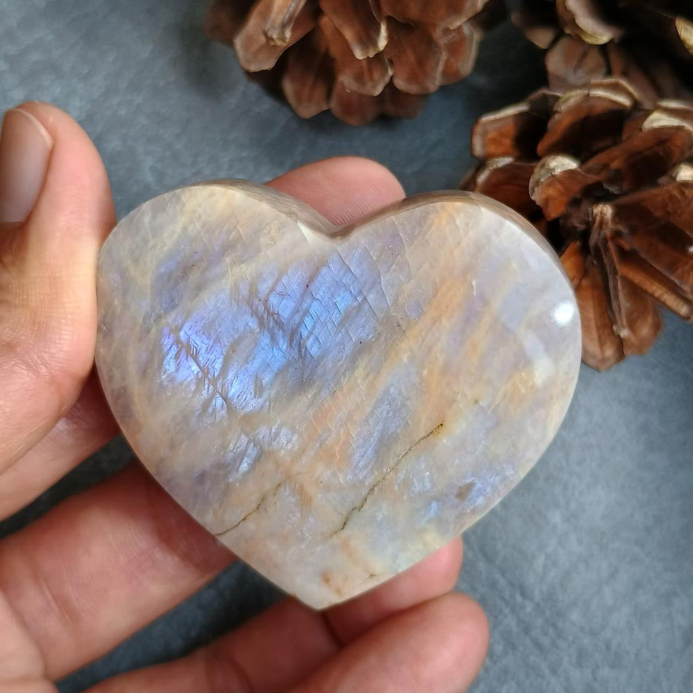 Moonstone, Heart shape, Palm Stone, 51x54x20 mm, 74.8g [PALM-H01]