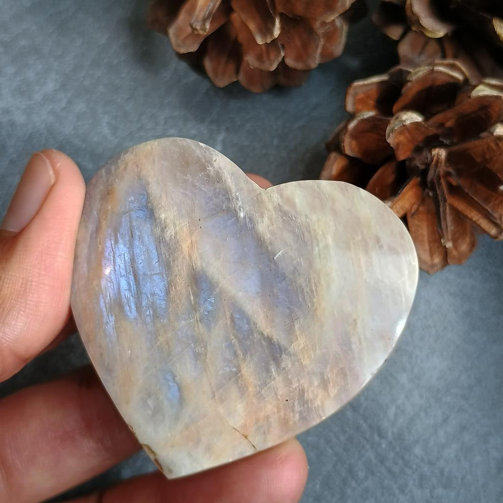 Moonstone, Heart shape, Palm Stone, 51x54x20 mm, 74.8g [PALM-H01]