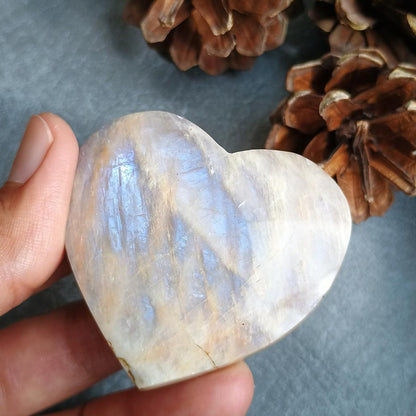 Moonstone, Heart shape, Palm Stone, 51x54x20 mm, 74.8g [PALM-H01]