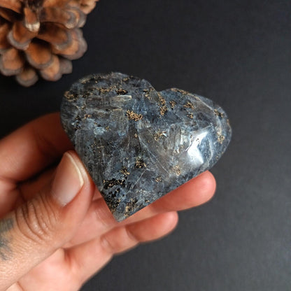 Larvikite, Heart Shape, Palm Stone, 50x58x22 mm, 78.5g [PALM-P02]
