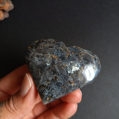 Larvikite, Heart Shape, Palm Stone, 50x58x22 mm, 78.5g [PALM-P02]
