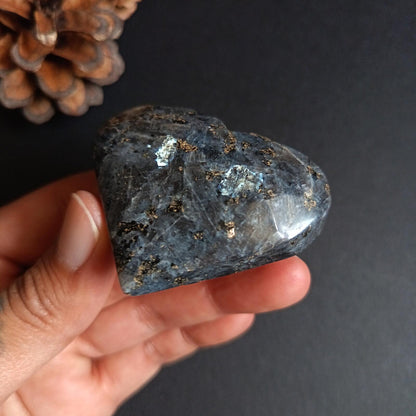 Larvikite, Heart Shape, Palm Stone, 50x58x22 mm, 78.5g [PALM-P02]