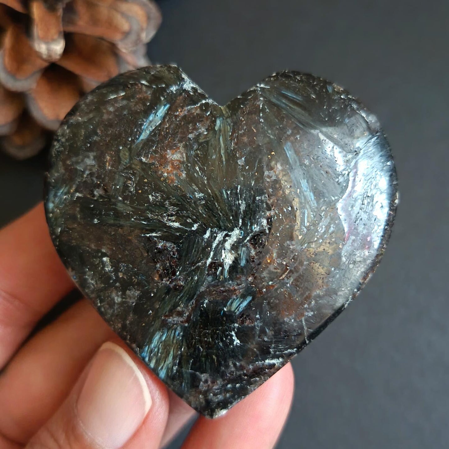Arfvedsonite, Heart Shape, Palm Stone, 56x56x19mm, 98.2g [PALM-P04]