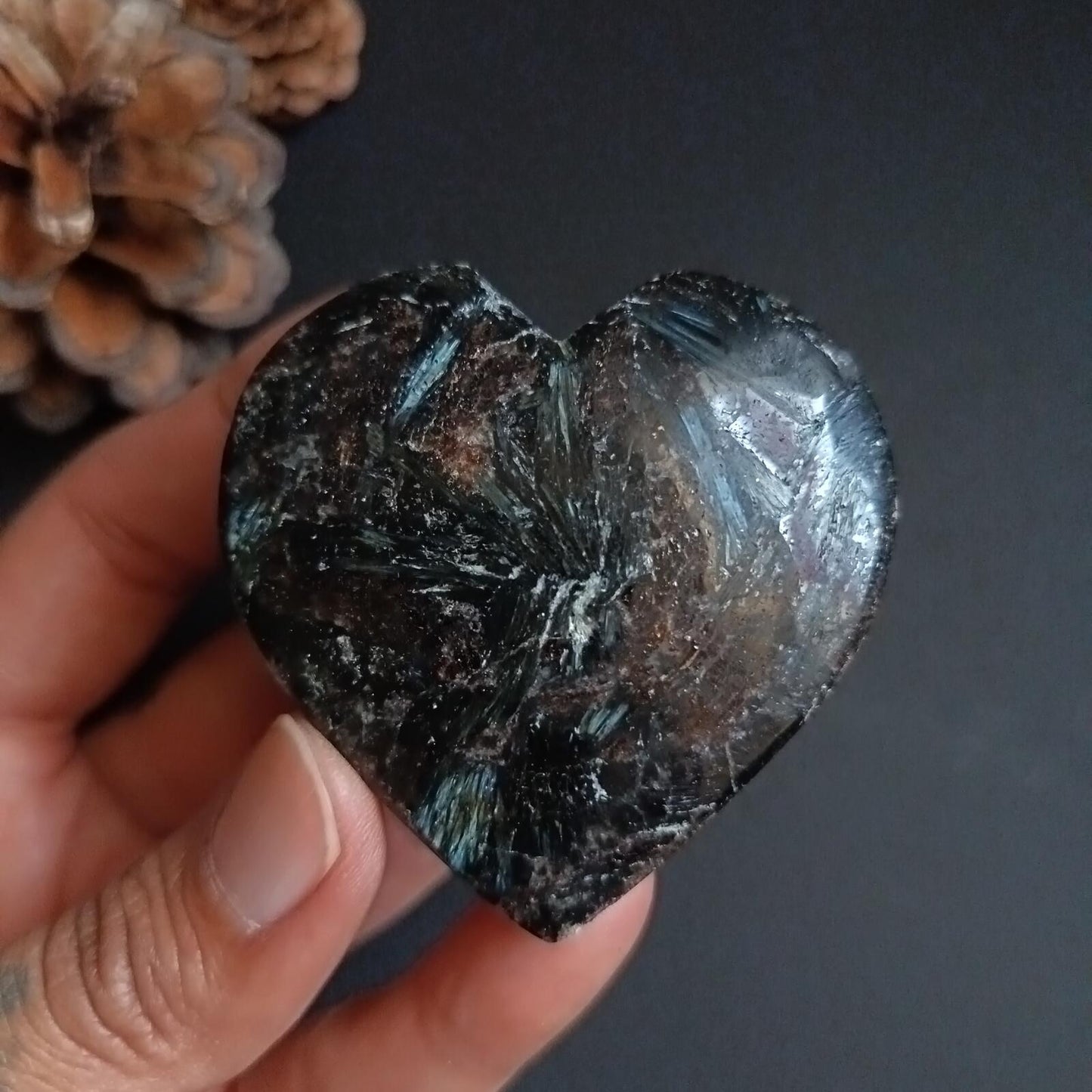 Arfvedsonite, Heart Shape, Palm Stone, 56x56x19mm, 98.2g [PALM-P04]