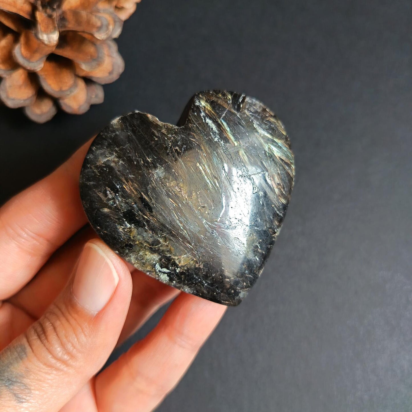 Arfvedsonite, Heart Shape, Palm Stone, 55x56x19mm, 95.6g [PALM-P05]