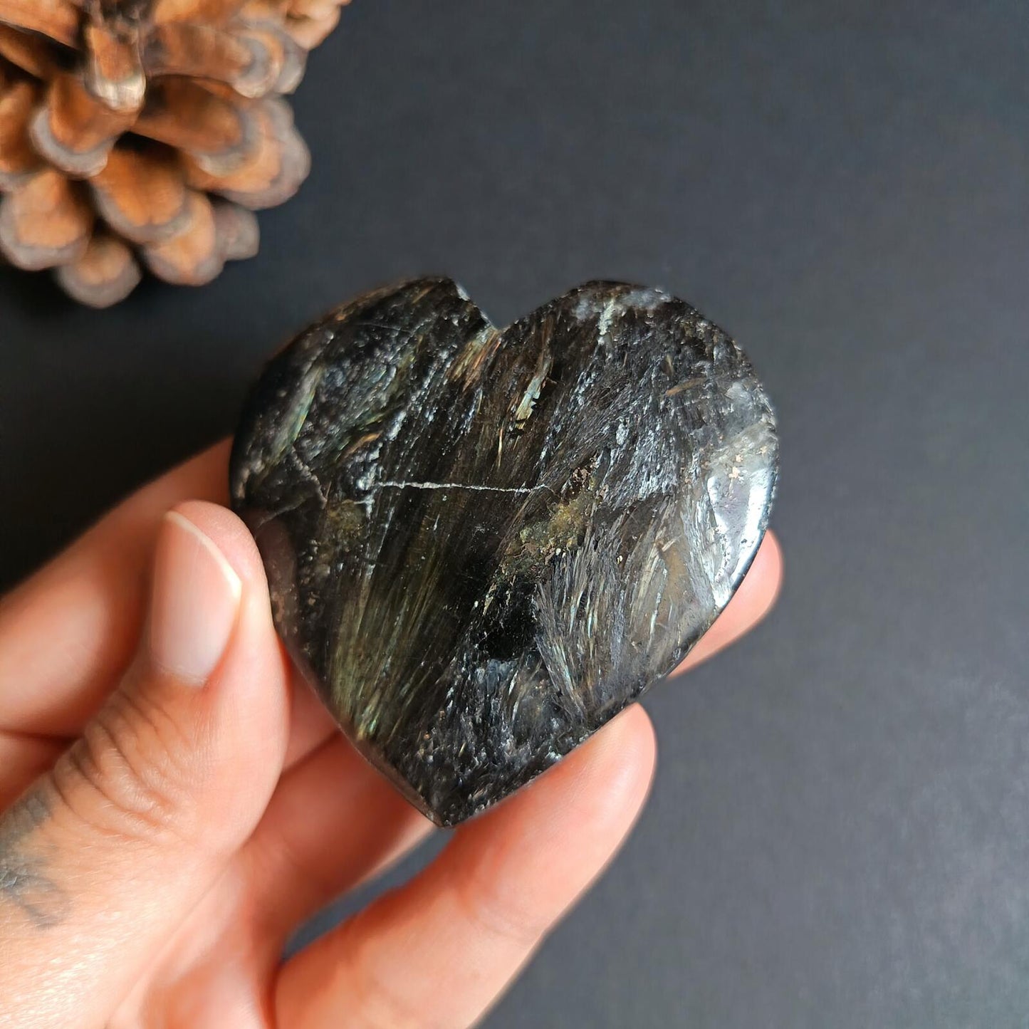 Arfvedsonite, Heart Shape, Palm Stone, 55x56x19mm, 95.6g [PALM-P05]